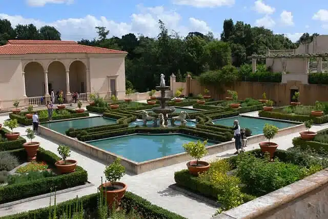 A fountain in the centre of a garden 