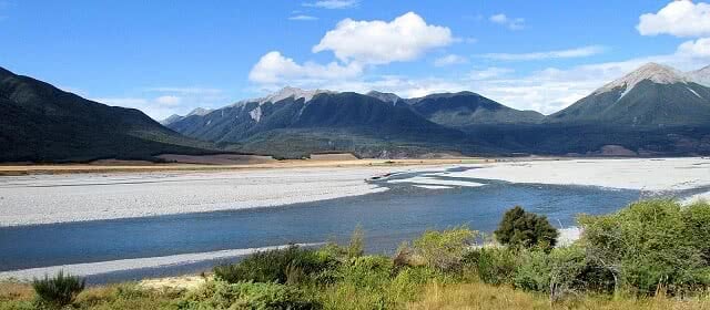 Image of the stunning TranzAlpine railway from Christchurch to Greymouth