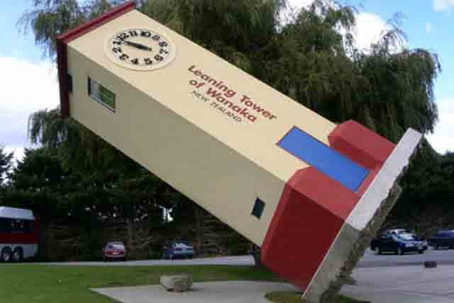 Image of the famouse leaning tower at Puzzling World, Wanaka