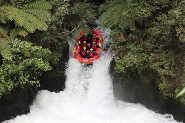 Rafting the highest rafted waterfall in New Zealand with River Rats