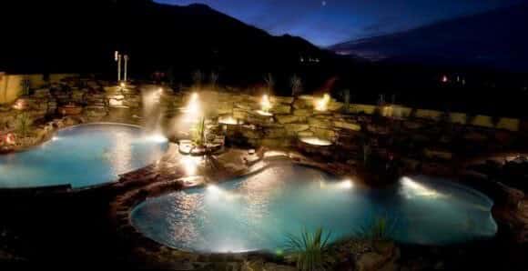 Image of the thermal pools at the Grand Mercure Oakridge Resort in Wanaka