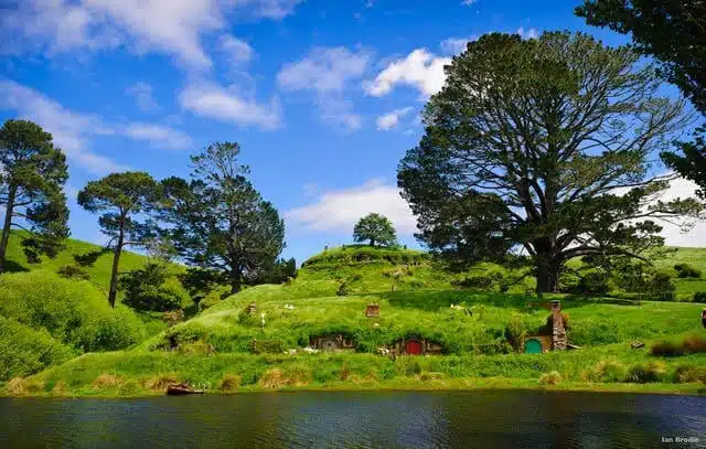 Image of the set of Hobbiton found in Matamata - you can see the hobbit houses in the side of the hill
