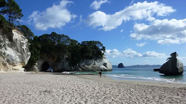 Image of the beach at Cathedral Cover on the Coromandel Peninsula
