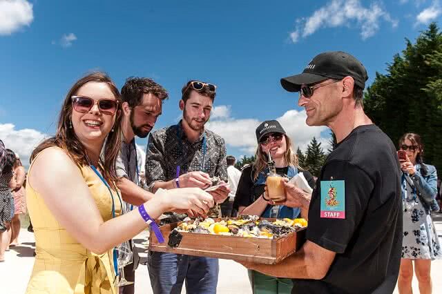 Image of people eating oysters at Toast Martinborough