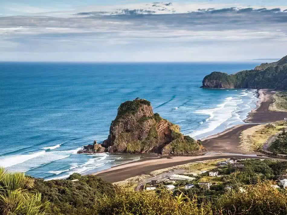 Piha Beach is one of Auckland's most popular on the west coast