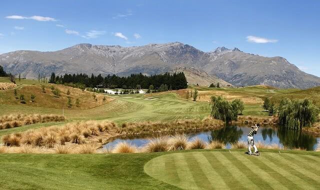 The Hills Golf Course near Queenstown