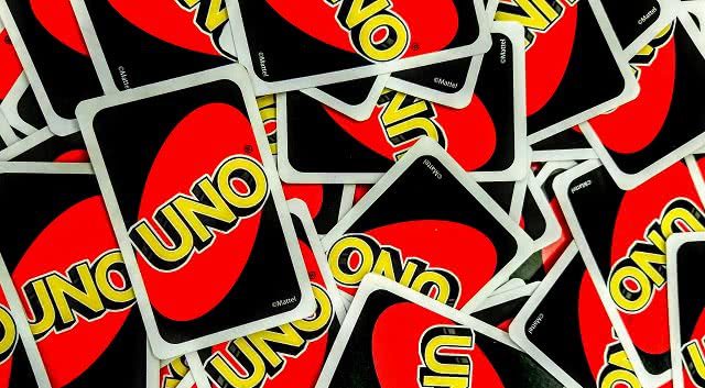 Uno cards