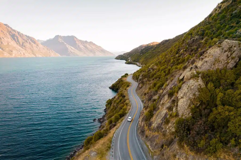 driving in new zealand roads
