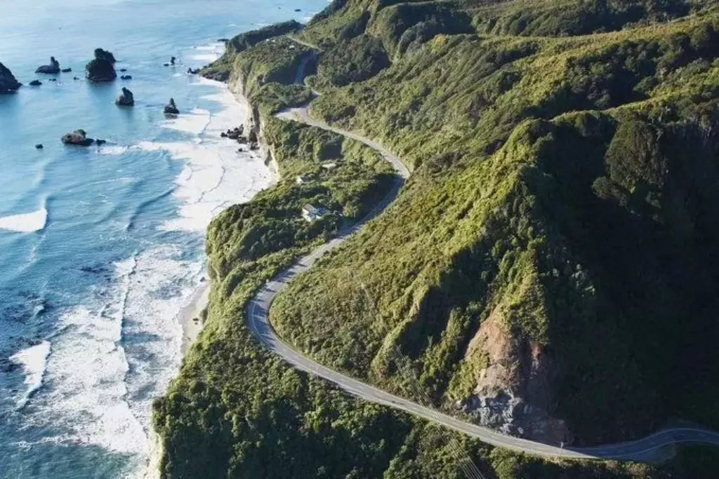 new zealand pacific coast highway road